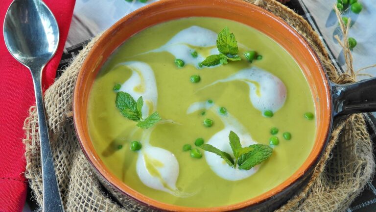 Recette vidéo : Velouté de pois cassés